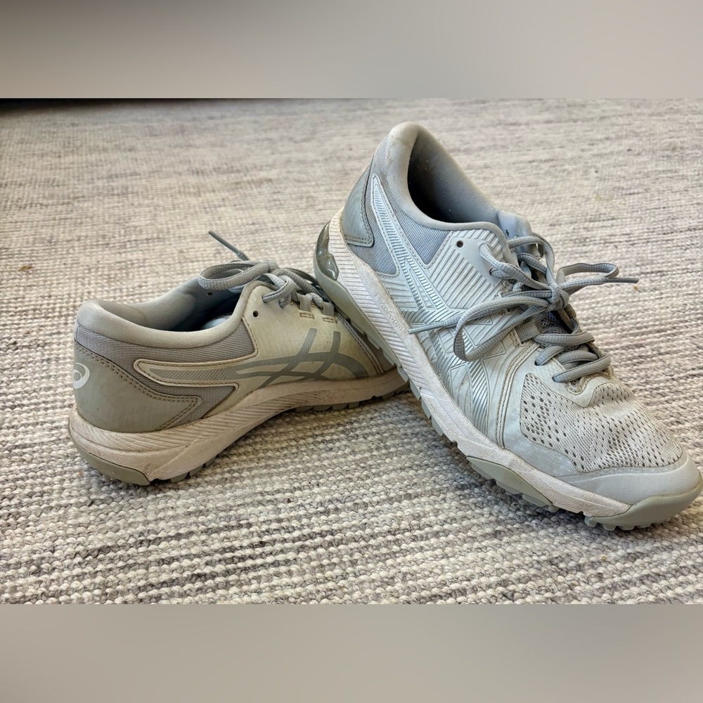 Women’s Asics Gray Golf Shoes- Size 8